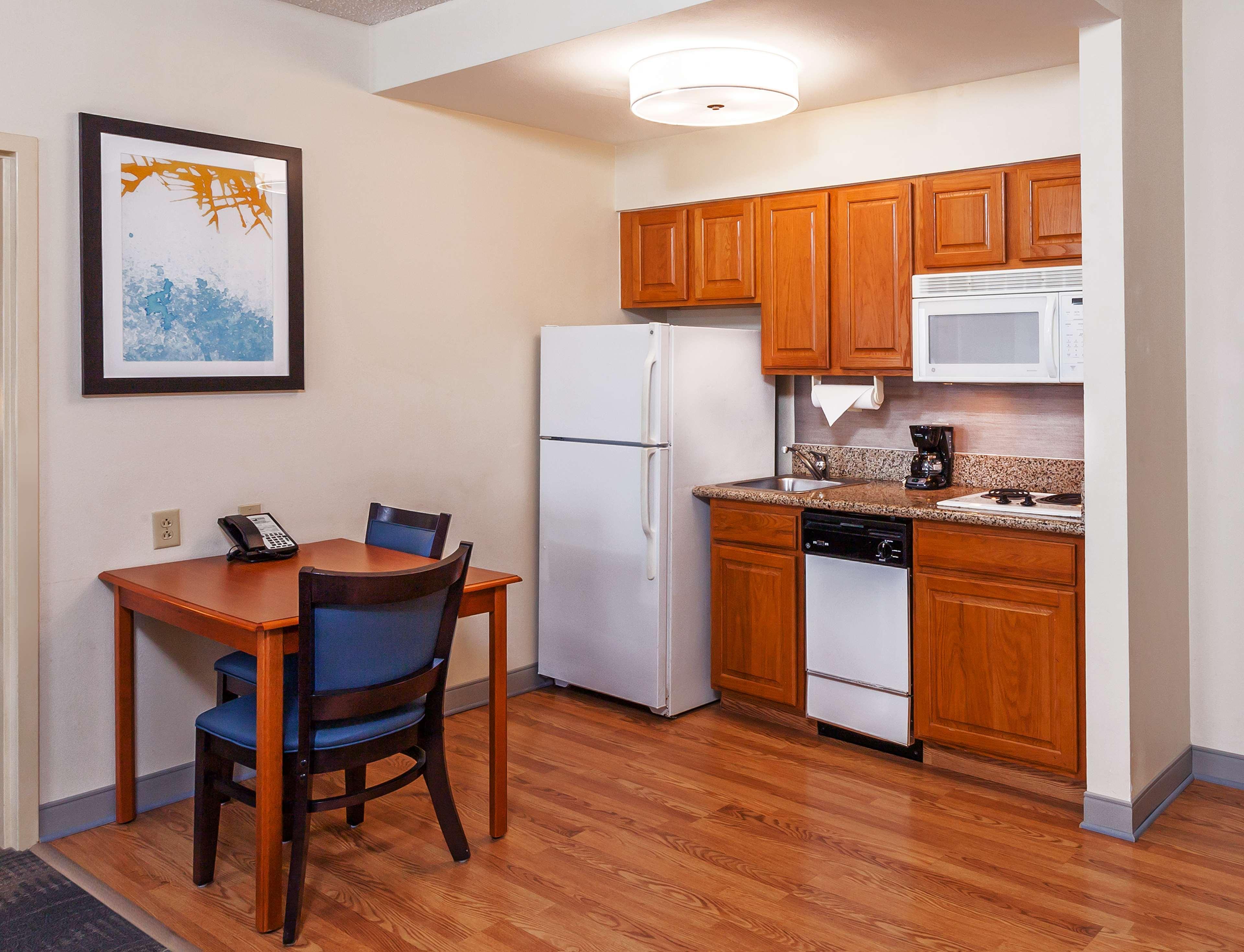 Homewood Suites By Hilton Brownsville Exterior foto